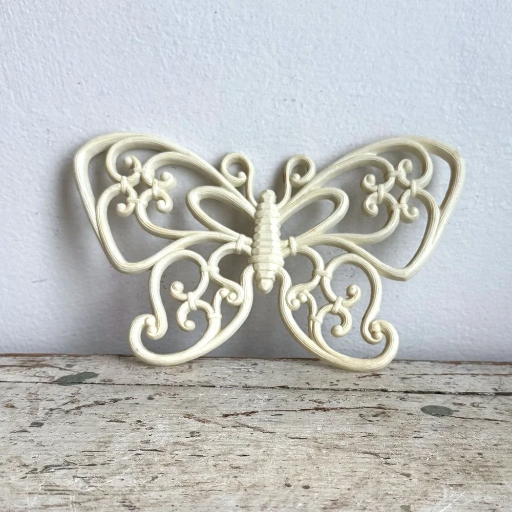 Vintage 1972 HOMCO Dart Ind Butterfly Wall Plaque 7337 Off White
